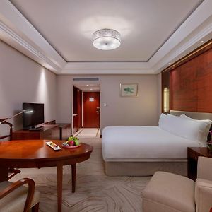 Superior Zimmer mit Kingsize-Bett